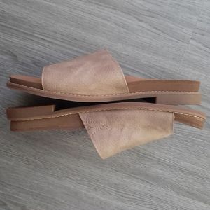 YELLOWBOX | Kalo sandals